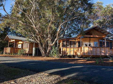 Minjerribah Camping EcoShacks - Accommodation Brunswick Heads 2