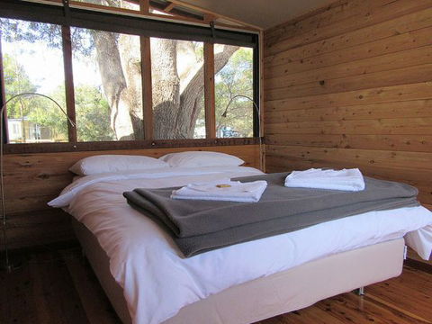 Minjerribah Camping EcoShacks - Accommodation Brunswick Heads 3