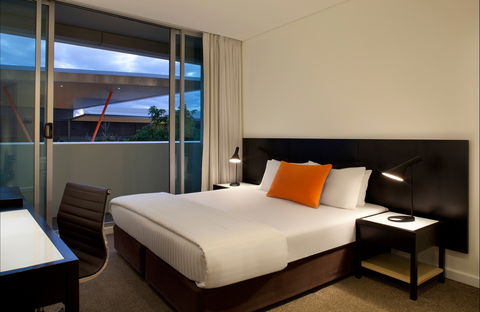 Adina Apartment Hotel Perth - Mounts Bay Road - Accommodation Brunswick Heads 1