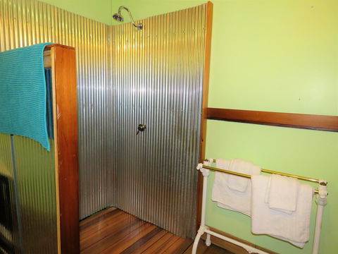 Fig Tree Retro Studio - Accommodation Brunswick Heads 9