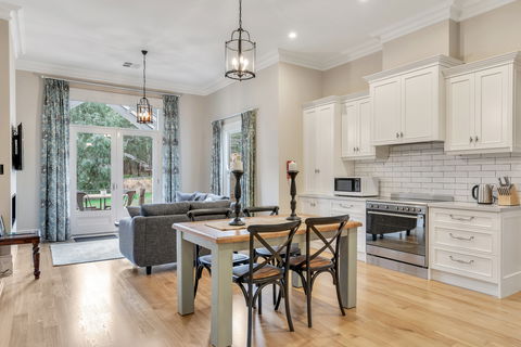 Grandview Accommodation - The Elm Tree Apartments - Accommodation Brunswick Heads 5