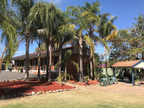 Kootingal Landview Motel - Accommodation Brunswick Heads 0