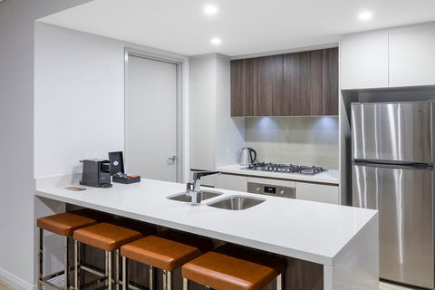 Meriton Suites Southport - Accommodation Brunswick Heads 3