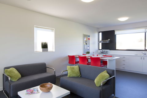 Western Sydney University Village Campbelltown - Accommodation Brunswick Heads 2
