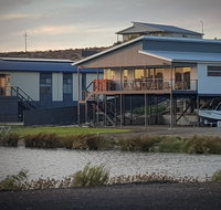 96 Marina Way Mannum Waters - River Shack Rentals - Accommodation Brunswick Heads