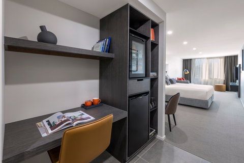 Deco Hotel Canberra - Accommodation Brunswick Heads 2