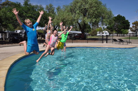 BIG4 Riverside Swan Hill - Accommodation Brunswick Heads 2