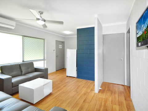 Cairns Student Lodge - Accommodation Brunswick Heads 2