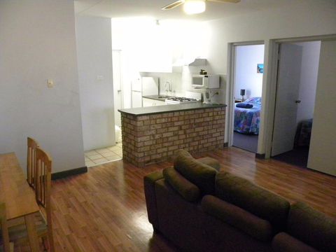 Carnarvon Central Apartments - Accommodation Brunswick Heads 0
