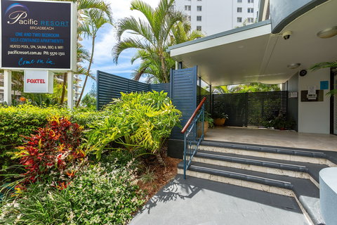 Broadbeach Pacific Resort - Accommodation Brunswick Heads 1