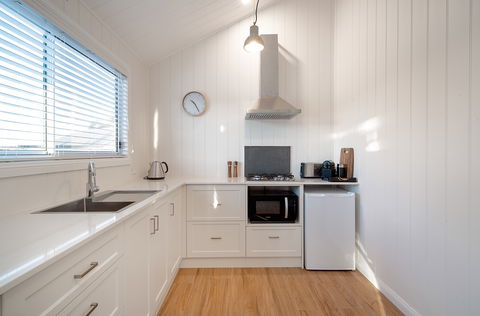 Tallagandra Hill Winery Accommodation - Accommodation Brunswick Heads 2