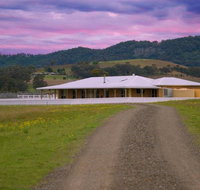 The Hill Paddock - Accommodation Brunswick Heads