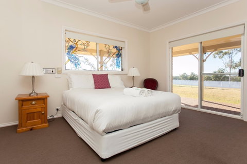 The Hill Paddock - Accommodation Brunswick Heads 2