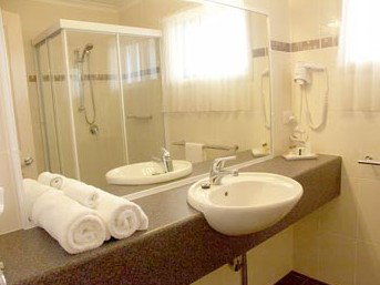 Armidale Pines Motel - Accommodation Brunswick Heads 1
