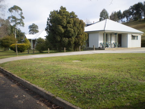 Khancoban Rose Holiday Units - Accommodation Brunswick Heads 1