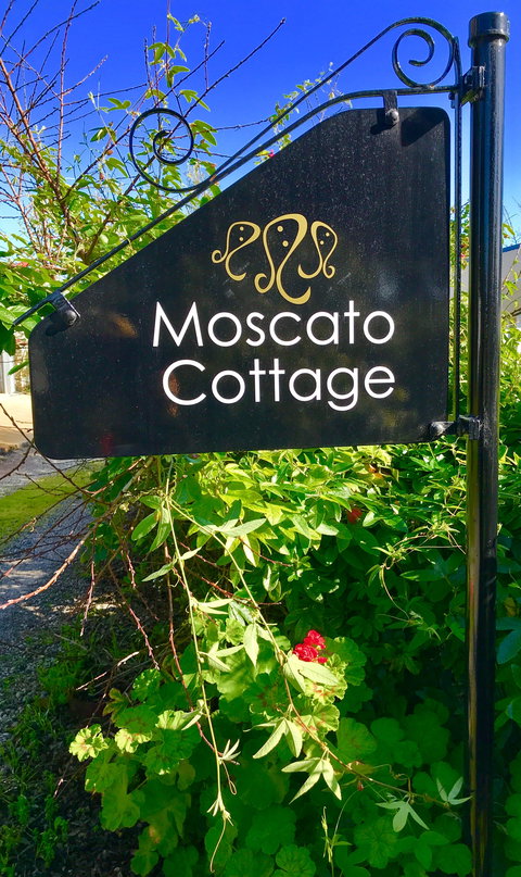 3 Divas Accommodation - The Moscato Cottage - Accommodation Brunswick Heads 1