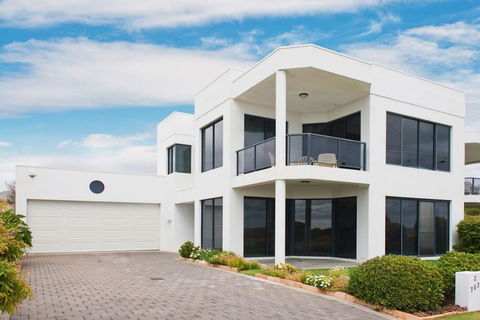 Bayside Beauty - Accommodation Brunswick Heads 0