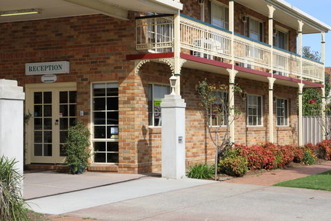 Grand Manor Motor Inn - Accommodation Brunswick Heads 0