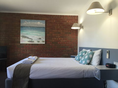 Port Campbell Motor Inn - Accommodation Brunswick Heads 2