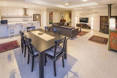 Dave's Digs - Accommodation Brunswick Heads 2