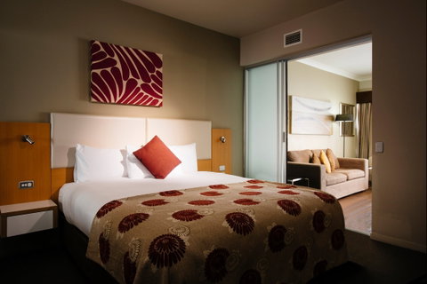 Grand Hotel And Apartments Townsville - Accommodation Brunswick Heads 1