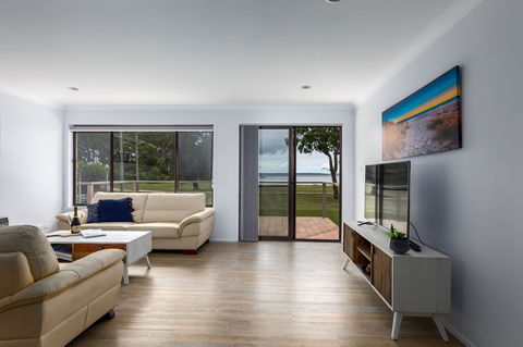 Moona Beach House  Jervis Bay - Accommodation Brunswick Heads 1