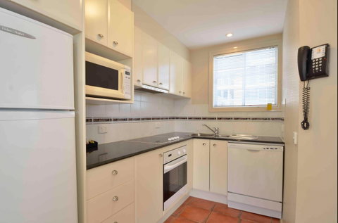 Myconos Resort - Accommodation Brunswick Heads 1