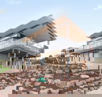 Neighbour Avenue - Accommodation Brunswick Heads