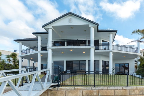 Port Lincoln Marina Luxury Escape - Accommodation Brunswick Heads 1