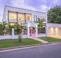Riviera Waters Broadbeach - Vogue Holiday Homes - Accommodation Brunswick Heads