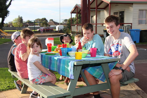 Warrnambool Holiday Park And Motel - Accommodation Brunswick Heads 0