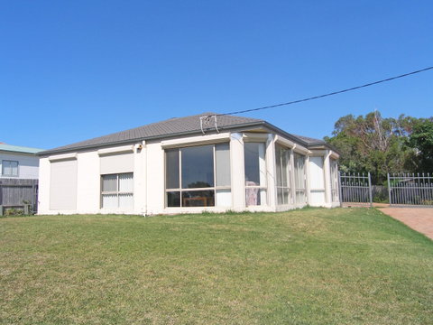 Water View House - Accommodation Brunswick Heads 2