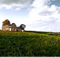 Hut on the Hill Heathcote - Accommodation Brunswick Heads