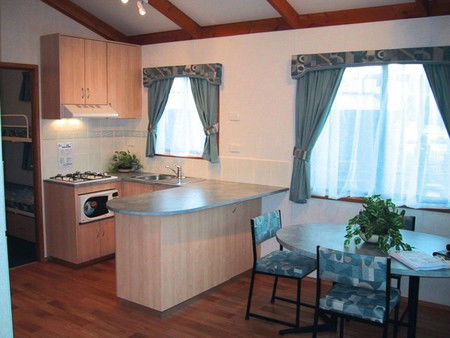 Cowes Caravan Park - Accommodation Brunswick Heads 5