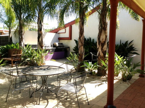 Bendigo Lakeview Motor Inn - Accommodation Brunswick Heads 3