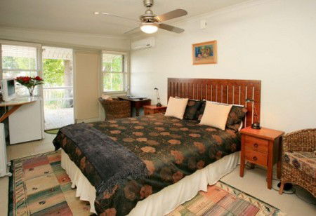 The Bank Guest House & Tellers Restaurant - Accommodation Brunswick Heads 1
