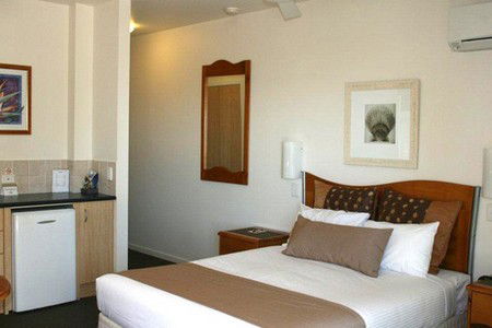 Yamba Beach Motel - Accommodation Brunswick Heads 0