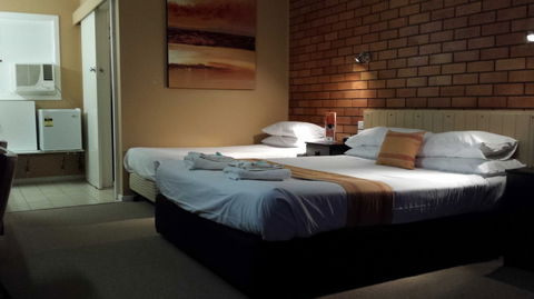 AA Hilldrop Motor Inn - Accommodation Brunswick Heads 5