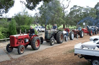 Hugh Manning Tractor  Machinery Museum - Accommodation Brunswick Heads