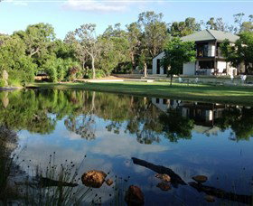 Lake House Gallery - Accommodation Brunswick Heads 0