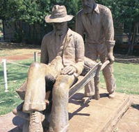 Russian Jack Memorial - Accommodation Brunswick Heads