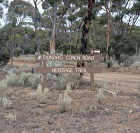 Dundas Rocks and Lone Grave - Accommodation Brunswick Heads
