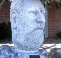 Sir John Forrest Monument - Accommodation Brunswick Heads