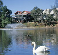 White Swans - Accommodation Brunswick Heads