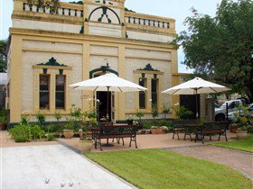 Williamstown SA Accommodation Brunswick Heads