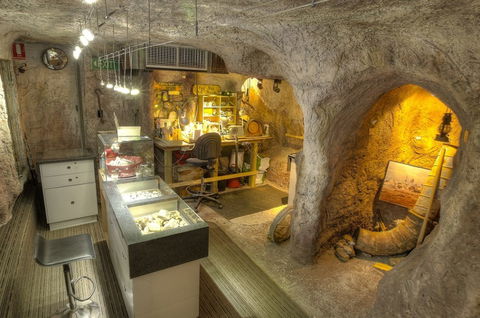 Unique Opal And Diamond Mine  - The Underground Opal Mine - Accommodation Brunswick Heads 1