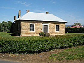 Oatlands Court House - Accommodation Brunswick Heads 0