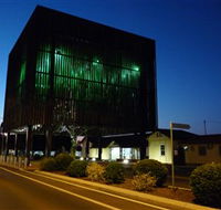 Tree Of Knowledge Memorial - Accommodation Brunswick Heads