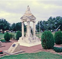 Weeping Mother Memorial - Accommodation Brunswick Heads