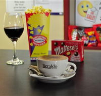 Mansfield Armchair Cinema - Accommodation Brunswick Heads